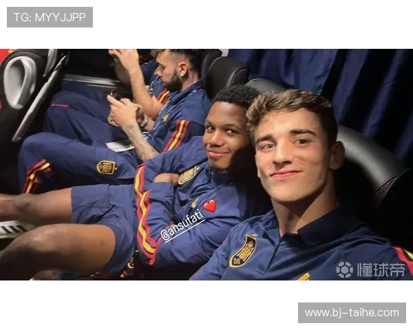 加维社媒晒与法蒂亲密合照两人深情拥抱展现兄弟情深令人动容